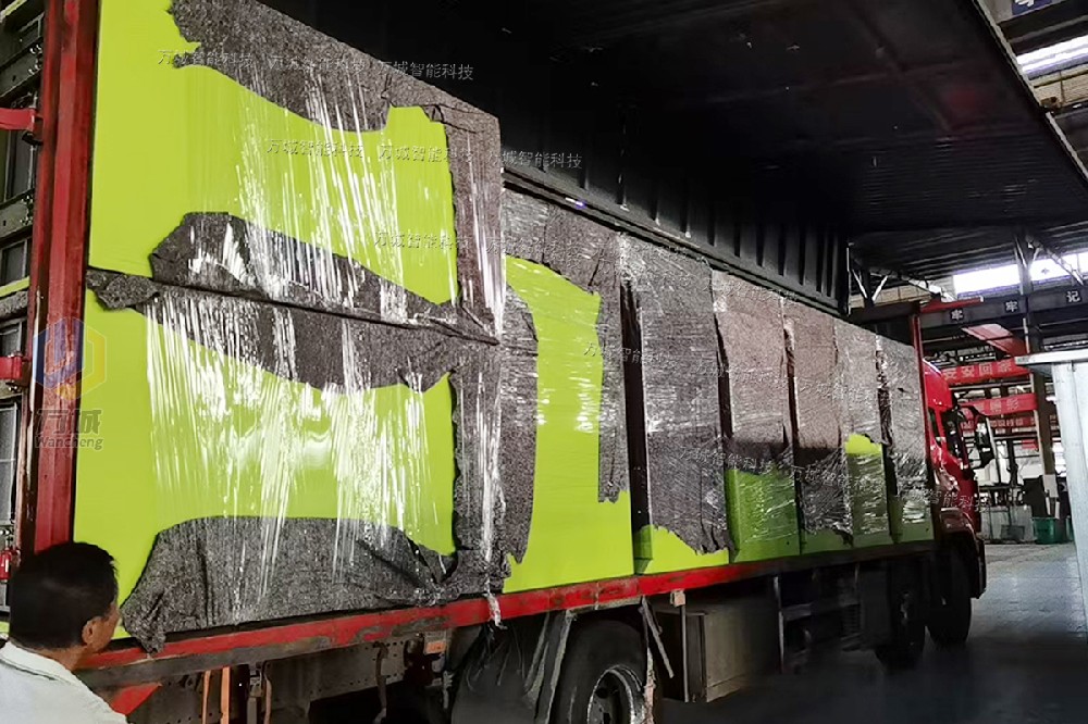 一大批經典現代風格實（shí）用型大容量可回收箱